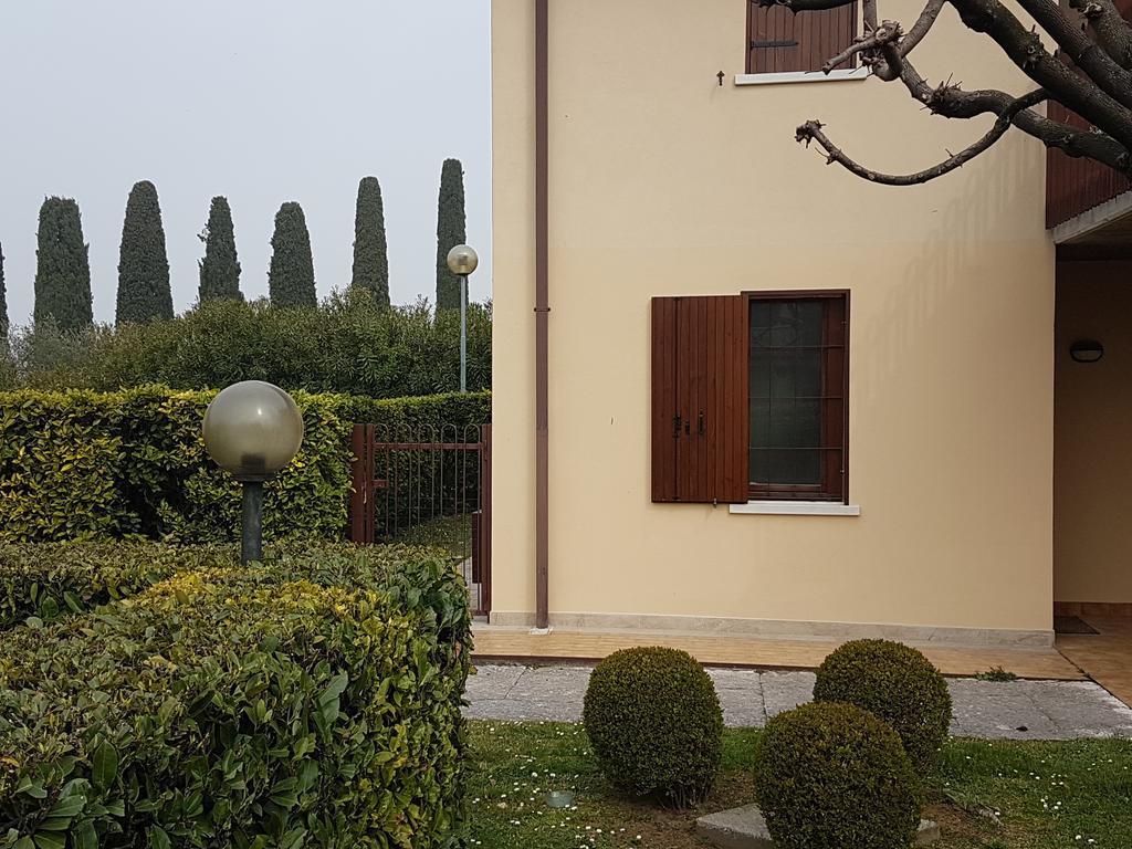 Вилла Holiday House Di Fiore Simona Лацизе Экстерьер фото